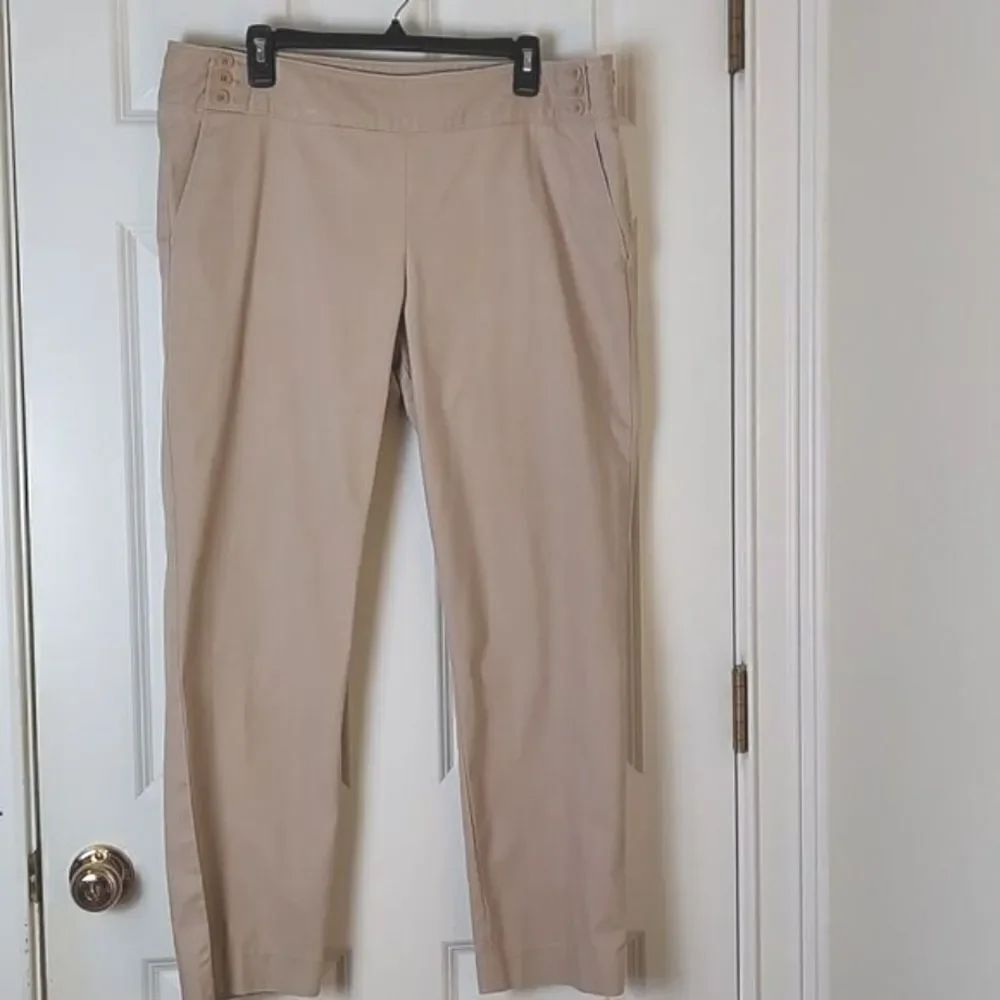 Talbot's Signature Khaki Trouser Pants 3 Side Buttons Slide Pockets Size 14